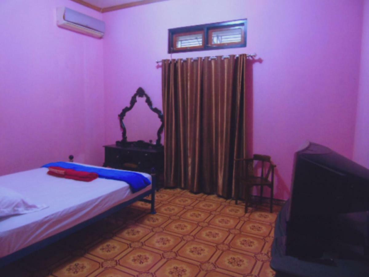 Aini Home Stay Ternate Exterior foto